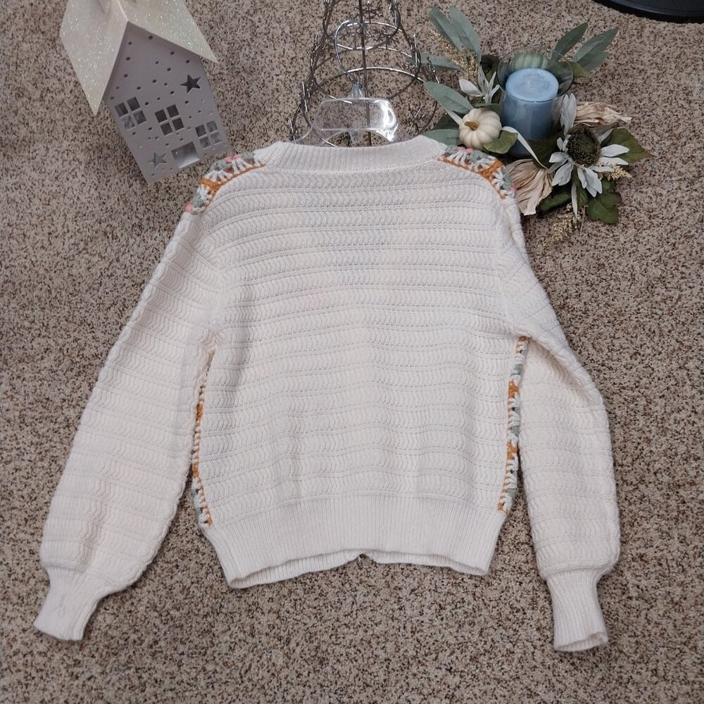 3569 Size M/L Bi Bi Granny Square Button Down Sweater in Pink and Green, NWT. - Picture 5 of 5
